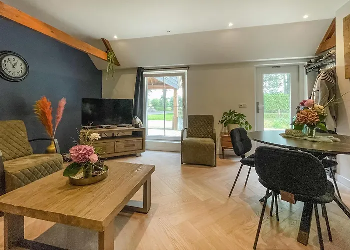 Lovely In With Kitchen * Putten