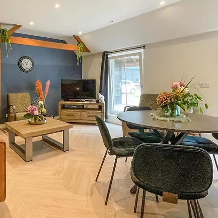 別荘 Lovely In With Kitchen プッテン