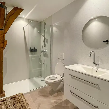 Lovely In With Kitchen 別荘