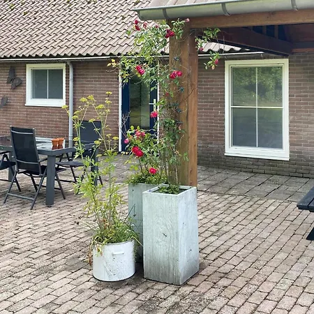 Lovely In With Kitchen 別荘 プッテン